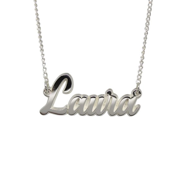 DIJE CON CADENA DEL NOMBRE LAURA EN PLATA
